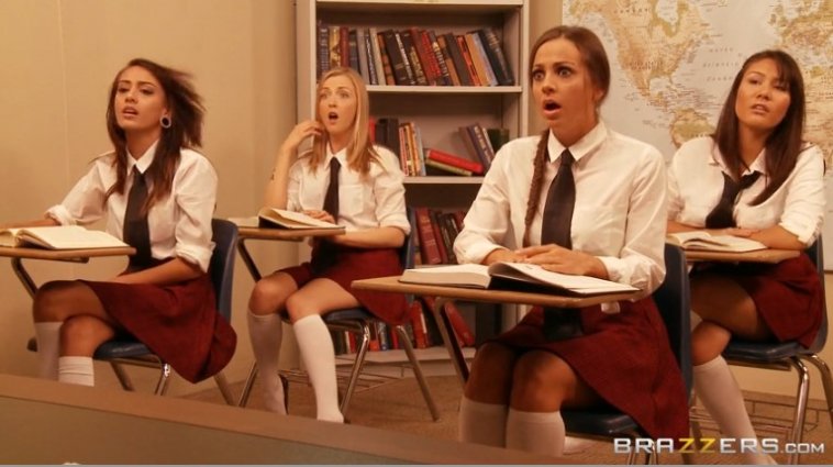 14-1-16-Abby-Cross-Abigail-Mac-Ava-Addams-extra.jpg