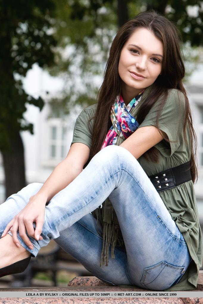 49552776_002_2c31.jpg