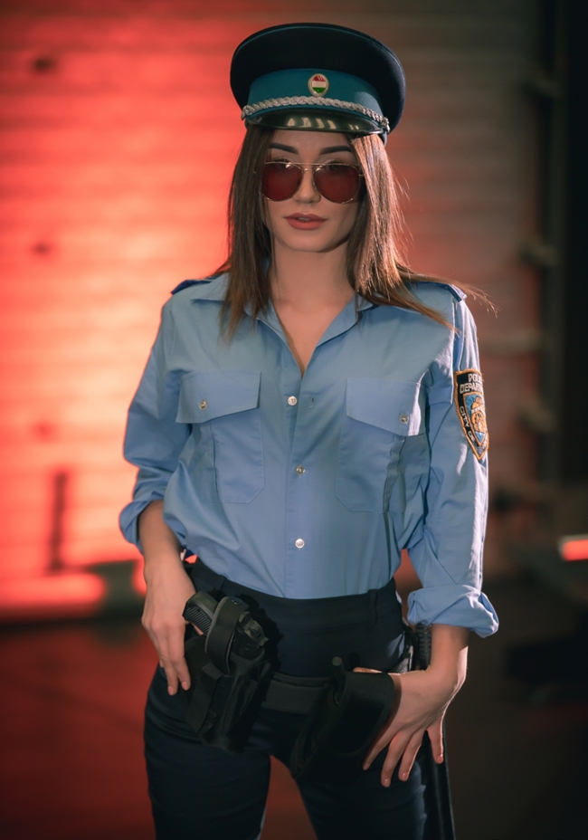 a  cop lana.jpg