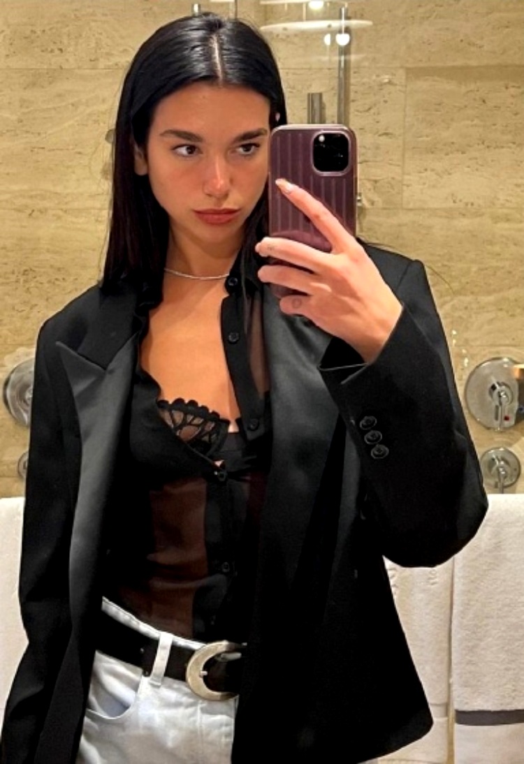 a        dua lipa 8c.jpg