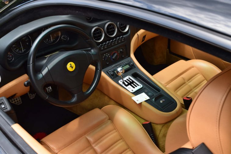 DSC_0125-gated shifter Ferrari-20 Pcnt.JPG