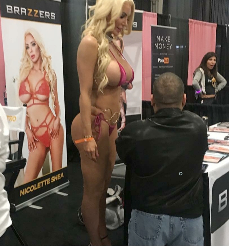 EXXXOTICA Expo 2018 2.jpg