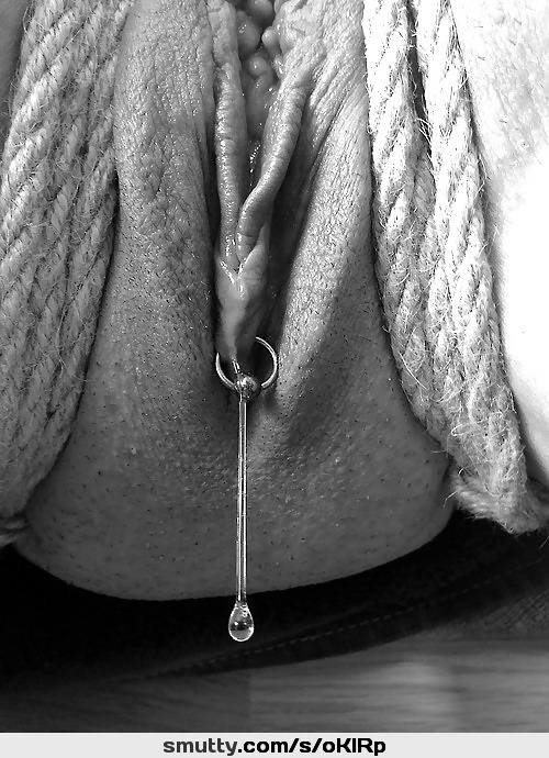 grool_975-wow-SHORT BUT BIG DROP-CLIT RING & BOUND-2.jpg