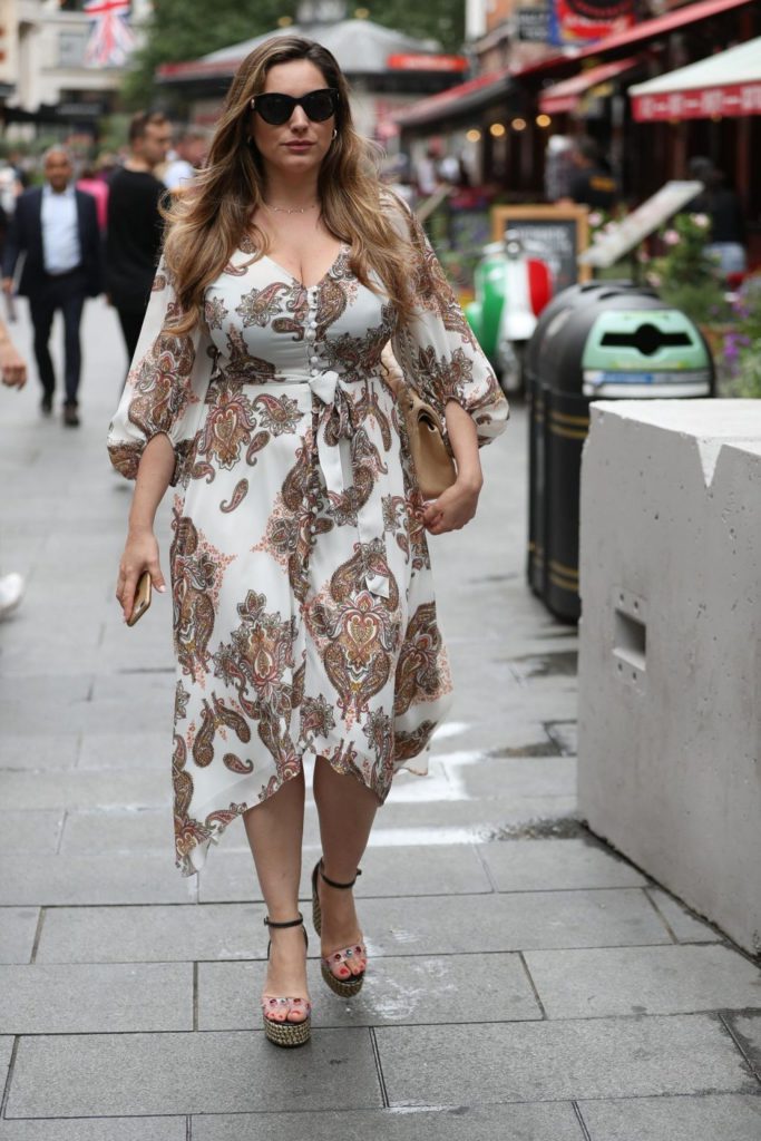 Kelly Brook.jpg