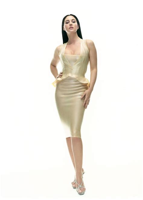 Monica Bellucci TheGx sports forum.jpg