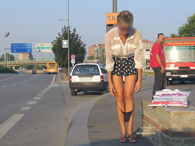 Pantiesdow-lexo20050621-143548-5.jpg