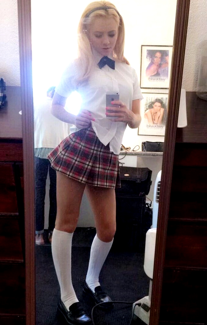 schoolgirl rileystar.jpg